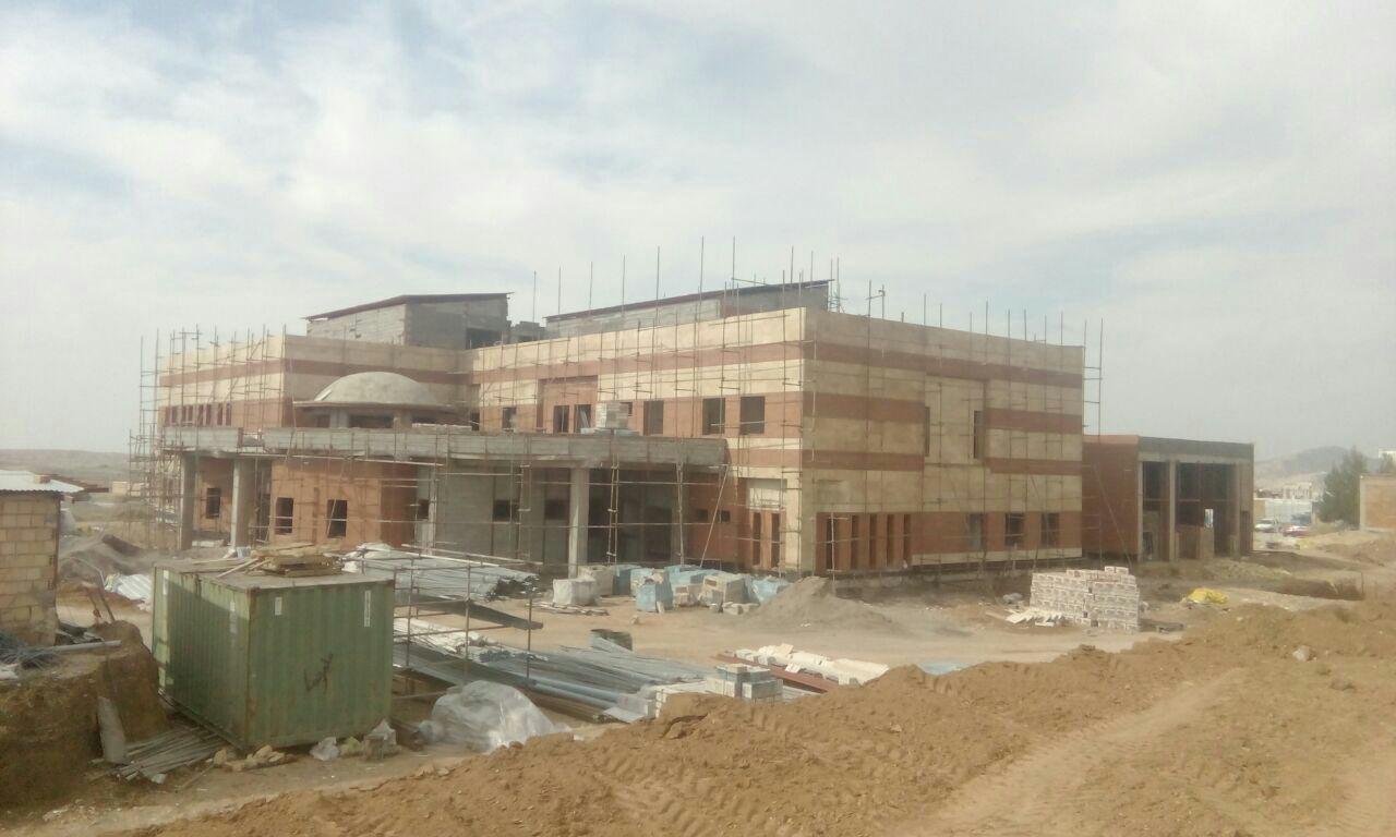 بیمارستان درحال ساخت «تازه آباد» آسیب دید