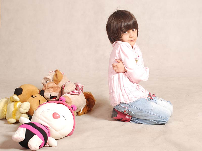 با لجبازی بچه‌ها چگونه رفتار کنیم؟