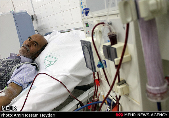 وزارت بهداشت مشکل تامین داروی بیماران کلیوی را رفع کند