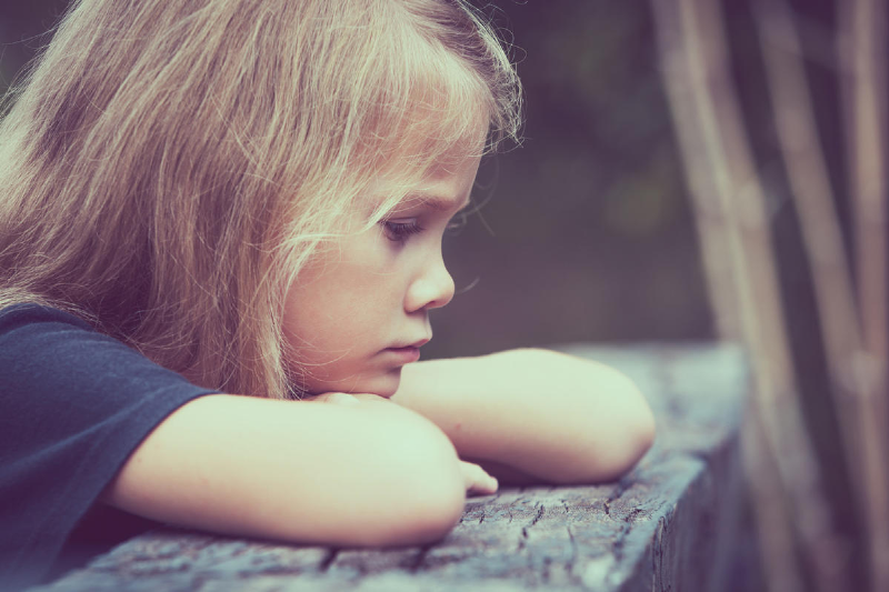 چرا کودکمان افسرده می‌شود؟