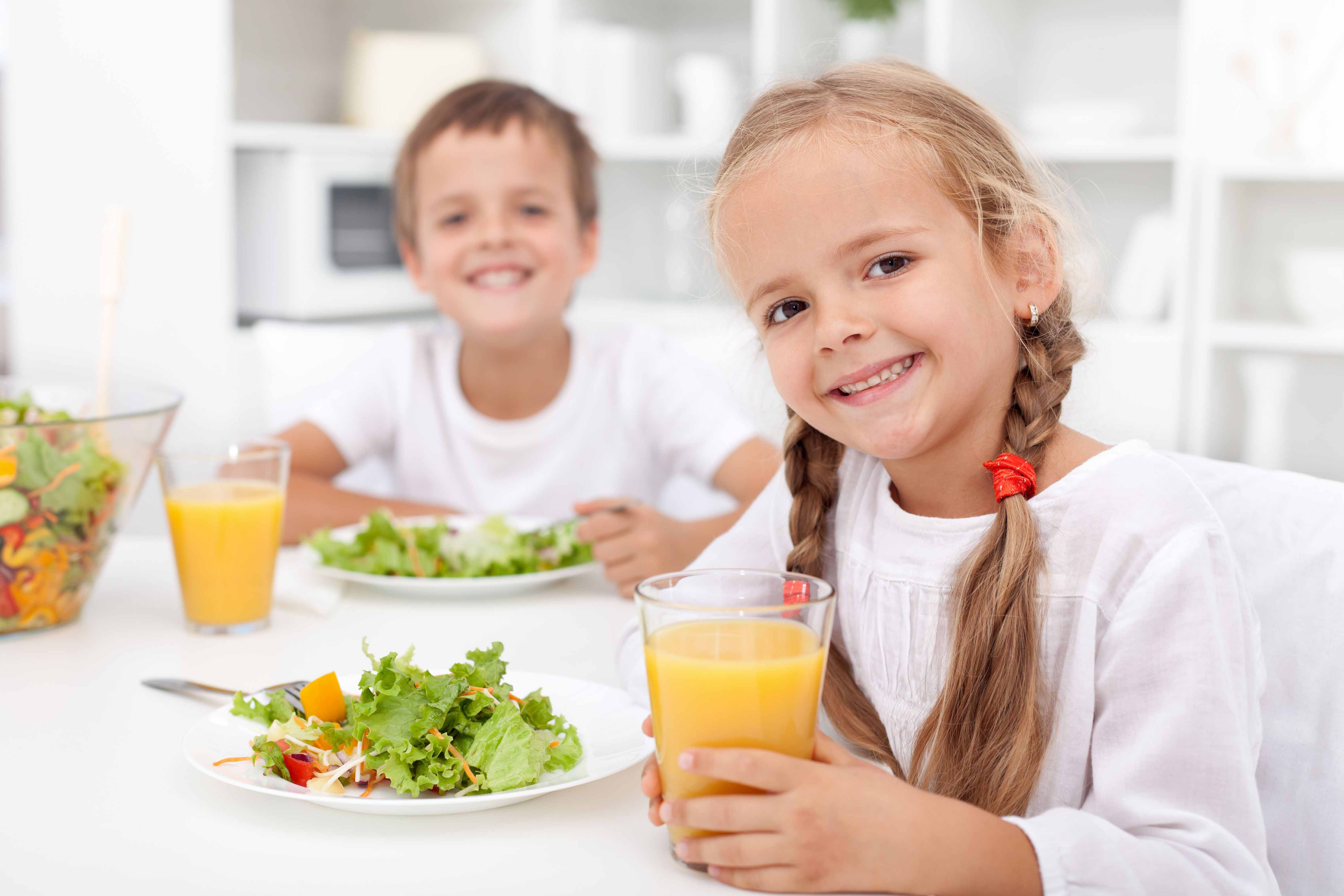 اهمیت صبحانه و شام برای کودکان