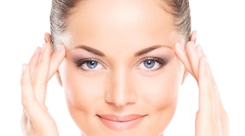 چه افرادی می‌توانند لیفت پیشانی را انجام دهند؟