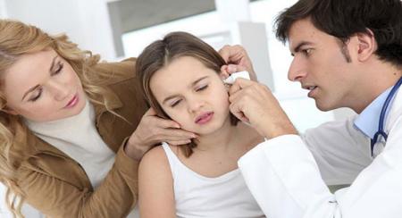  روش‌های خارج کردن حشره از گوش