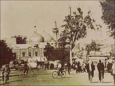 حرم امام رضا(ع) در اوایل سال ۱۳۰۰ + عکس