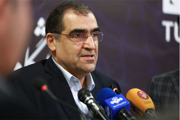 وزیر بهداشت: منافع عده ای با استفاده مجدد از لوازم پزشکی به خطر می افتد