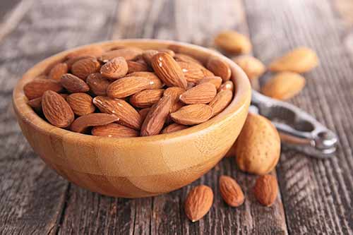 ۸ خاصیت فوق العاده بادام