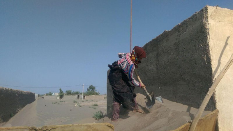 150 روستای ریگان در محاصره شن های روان قرار دارد