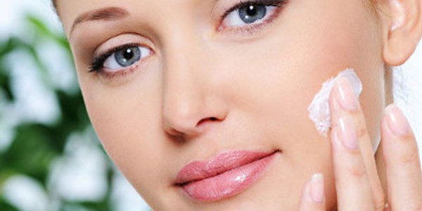 عمل زیبایی چاک لب هم رسید! +عکس