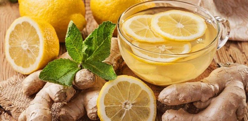 مزیتهای  نوشیدن آب زنجبیل، قبل از وعده صبحانه