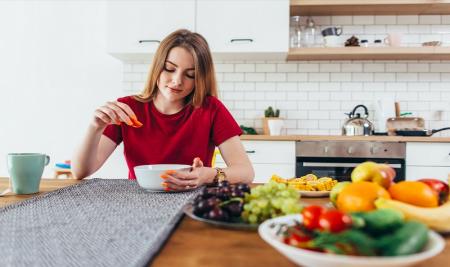 سه غذای شگفت انگیز برای سلامت و زیبایی خانم ها 