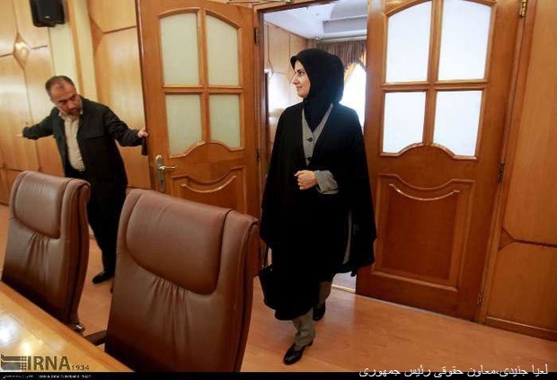 حجاب لعیا جنیدی، معاون حقوقی رئیس‌جمهوری + عکس
