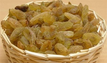  از خواص درمانی فراوان  کشمش با خبر شوید