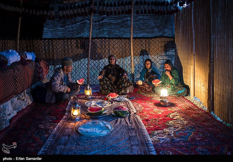 عشایر چطور عصرانه می‌خورند؟ + عکس