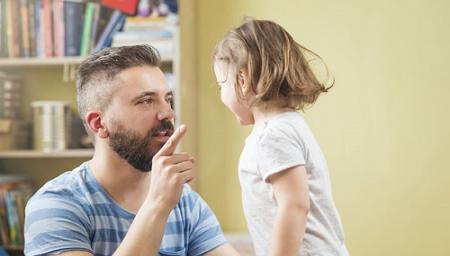  والدین با رعایت چه نکاتی می‌توانند نظم را در خانه برقرار کنند؟