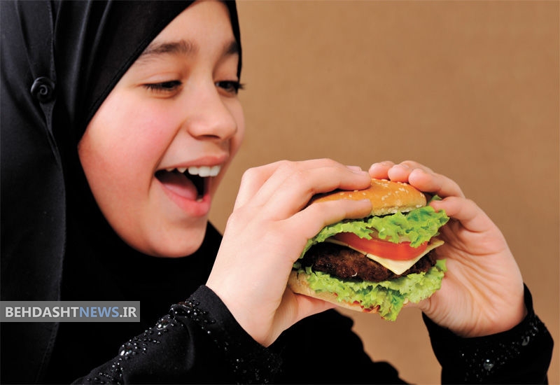 عادت‌های غذایی بد، چه عواقبی برای دختران نوجوان دارند؟ 