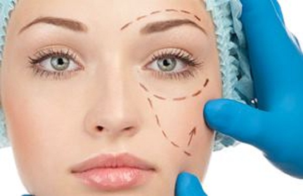  تفکر وسواس‌گونه وصورت‌هایی که زیرتیغ جراحی می روند