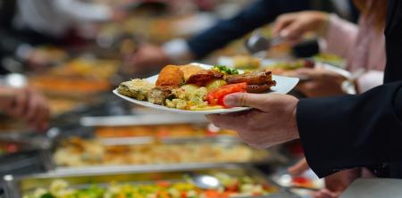  چرا بهتر است روی زمین غذا بخورید