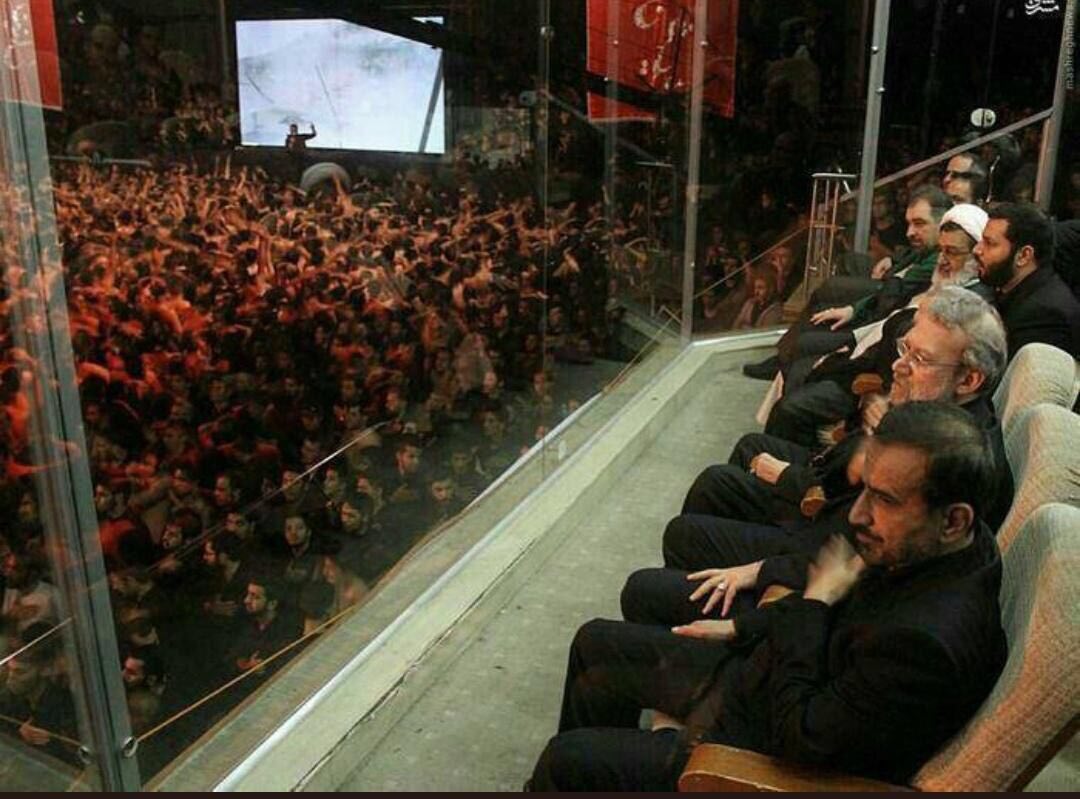 عزاداری لاریجانی در جایگاه VIP ! + عکس
