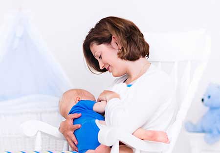  شیر مادر حاوی چه ترکیباتی است؟