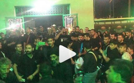 زنجیرزنی روحانی مشهور در عاشورا + عکس