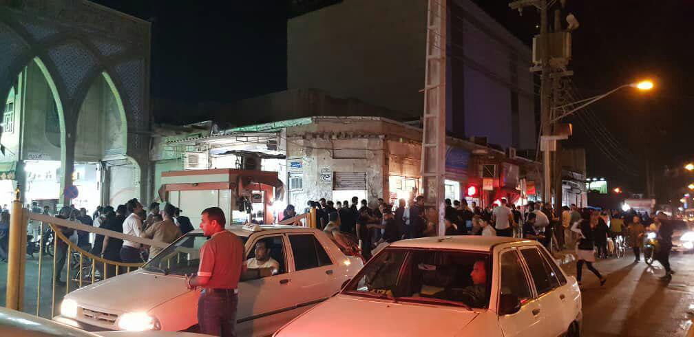 صف طولانی فروشندگان دلار + عکس