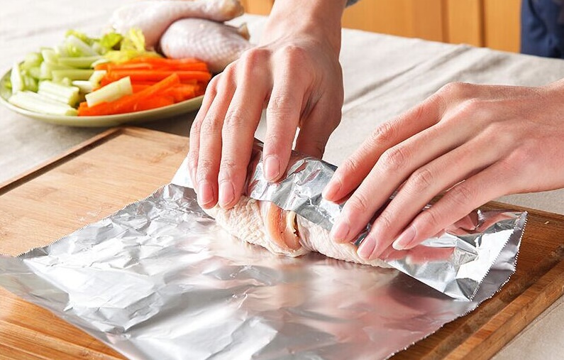  خطرات سلامت پخت و پز با فویل آلومینیومی 