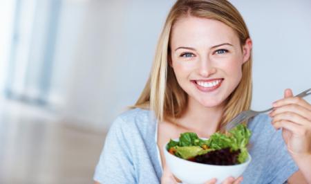  خوراکی های مفید برای زنان