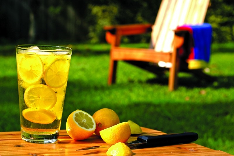 عوارض ناخوشایند مصرف بیش از حد آب لیمو