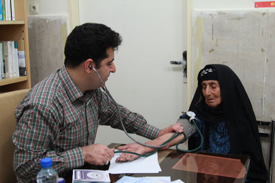 طرح تحول سلامت ضریب ماندگاری پزشکان را در مناطق محروم افزایش داد
