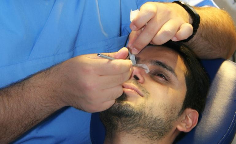 تنها ۳۰ تا ۴۰ درصد مراجعه‌کنندگان برای جراحی بینی، نیاز به جراحی دارند