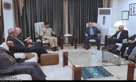 سفر فرمانده سپاه بدون یونیفرم به پاکستان! + عکس