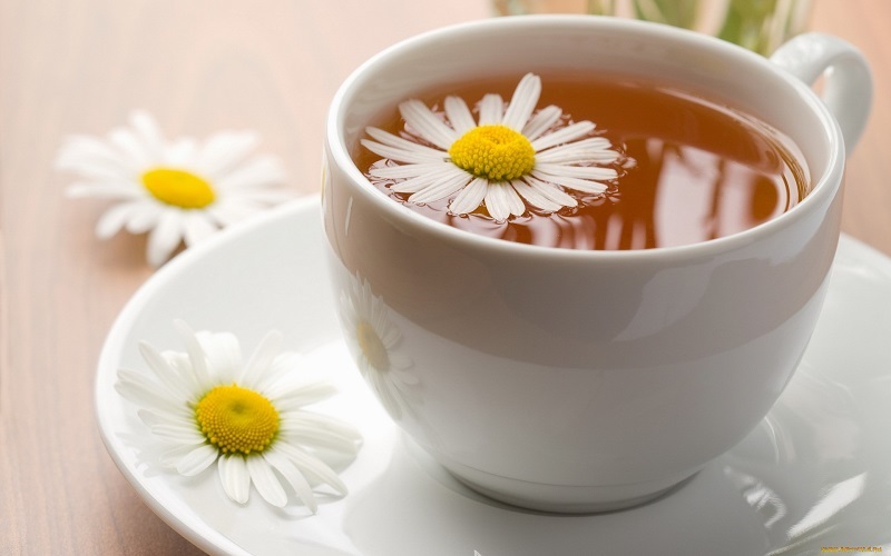 خواص بابونه برای پوست، از درمان آکنه تا از بین بردن تیرگی دور چشم