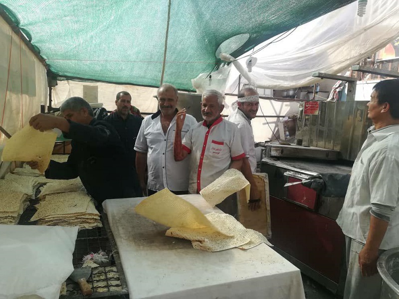 نانوای اربعین؛ نانی برشته و دست و دلی سوخته+ عکس