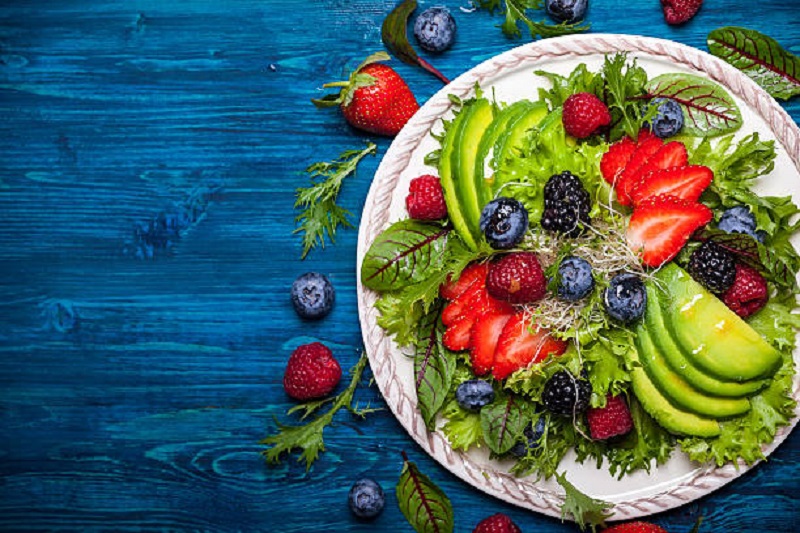 چه غذاهایی برای استرس خوب است و چه غذاهایی بد؟