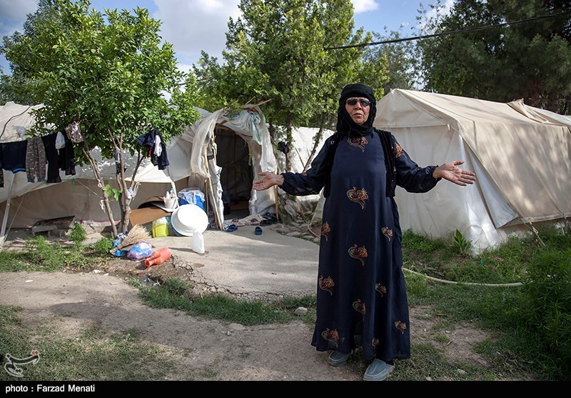 بیش از ۵هزار خانواده زلزله‌زده کرمانشاه همچنان در چادر و کانکس زندگی می‌کنند