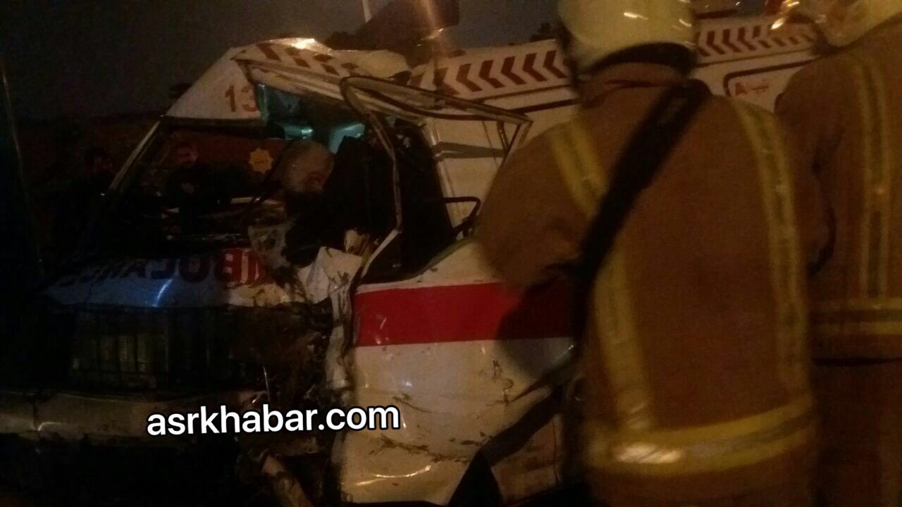 صحنه تصادف آمبولانس با اتوبوس در تهران + عکس