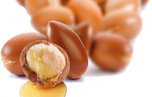 با این روغن به طور شگفت انگیز پرمو بمانید