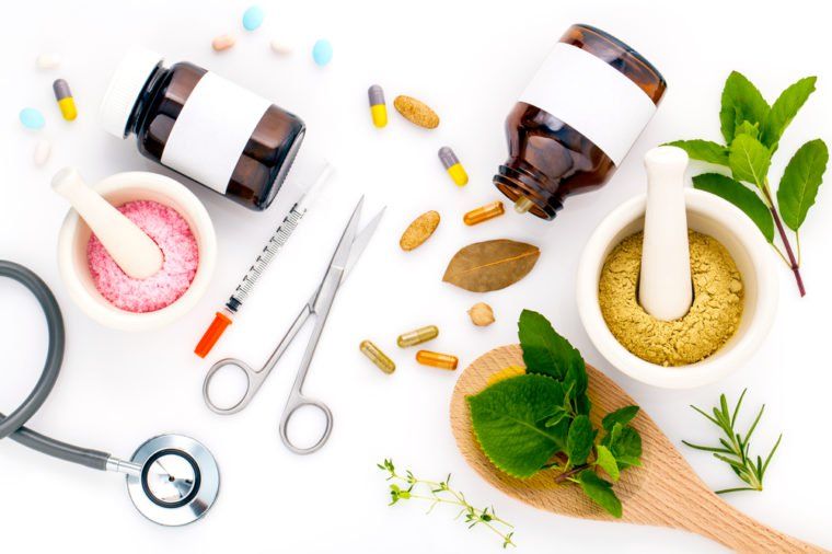 طب سنتی یا پزشکی مدرن؟ کدام یک بهتر است؟