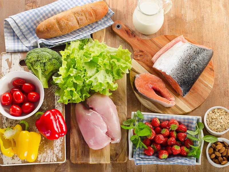 بهترین مواد غذایی که با سرطان مبارزه می کند کدامند؟