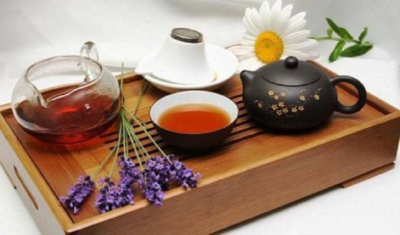  بهترین دمنوش های گیاهی در فصل پاییز