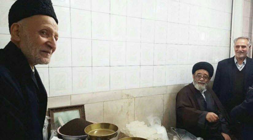 حضور امام جمعه تبریز در مغازه کاسب با انصاف + عکس