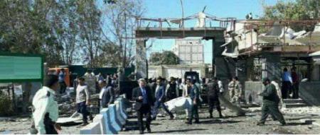 جوانی که مقابل خودروی انتحاری در چابهار ایستاد + عکس