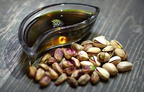 با این روغن دهانتان را خوشبو کنید