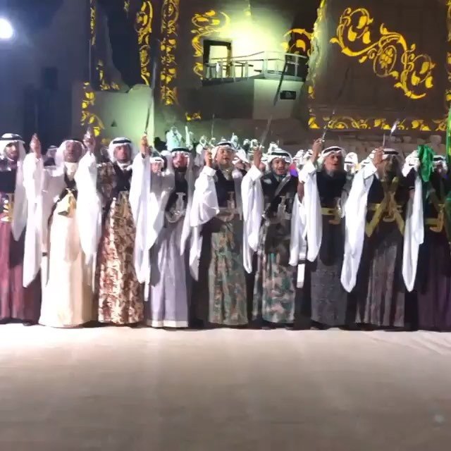 رقص شمشیر ملک سلمان با پادشاه بحرین + عکس