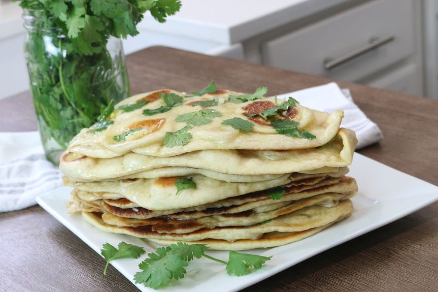 طرز تهیه نان سیر هندی بدون فر
