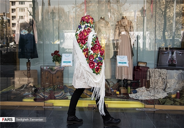 جشنواره مد و لباس ایرانی با وجود قاچاق گسترده پوشاک 