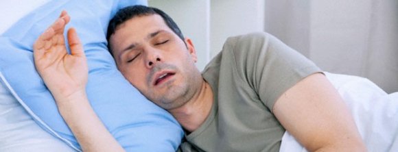 چه چیزهایی خروپف را بدتر می کند؟