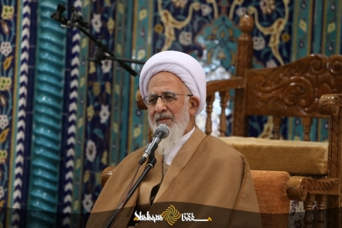 حکم شرعی تجویز داروی اشتباهی از نظر آیت الله جوادی آملی 