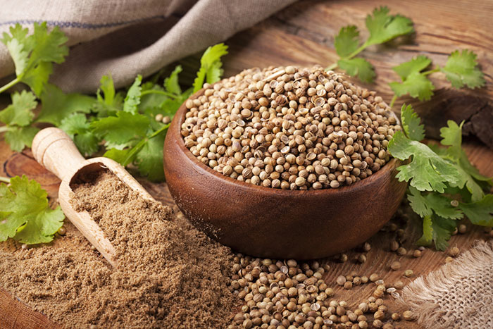 خواص تخم گشنیز برای معده و دندان