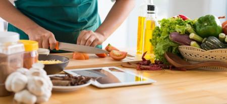  ۲۰ خوردنی و نوشیدنی ممنوع برای ما